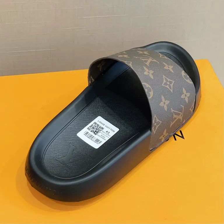 Louis Vuitton Shoe 